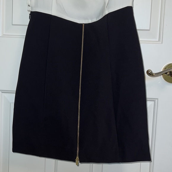 Classic Banana Republic Black and White Dress, size 2, worn once - Picture 10 of 12